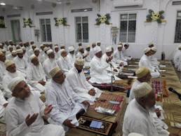 Shahrullaah 1439: Aqaa Maulaa in Nisf il Layl in Taiyebi Masjid